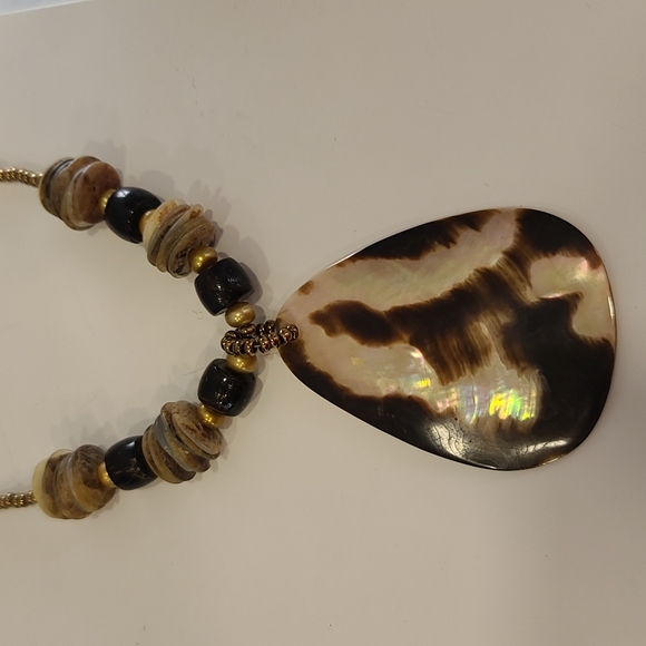 🌼🌼Tortoise Shell Earrings & Necklace Set - Picture 5 of 8
